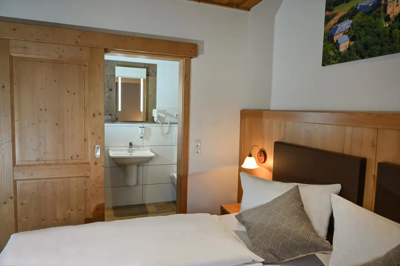 Landgasthof Zur Scheune Bad Staffelstein Guest house